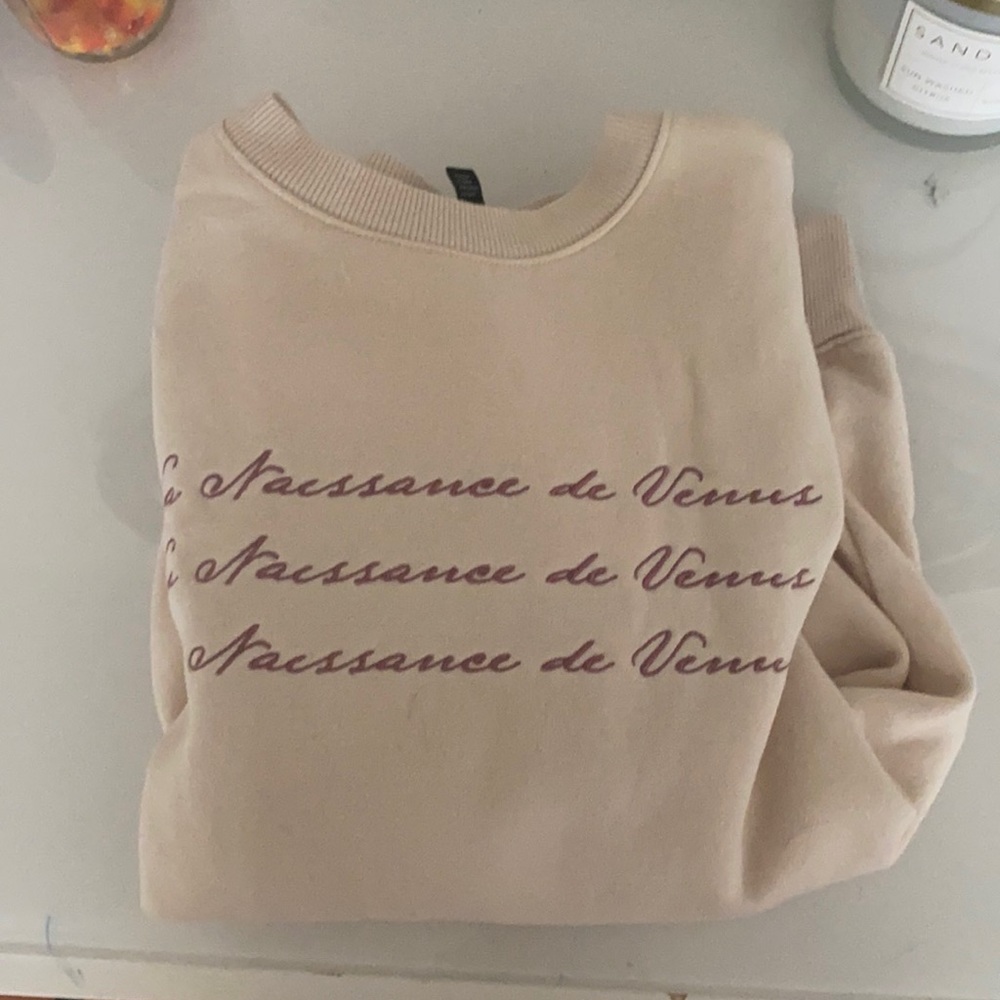 SUPER CUTE FRENCH SWEATSHIRT